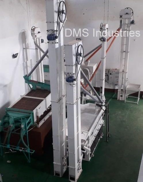 Service-ready industrial machinery installation layout